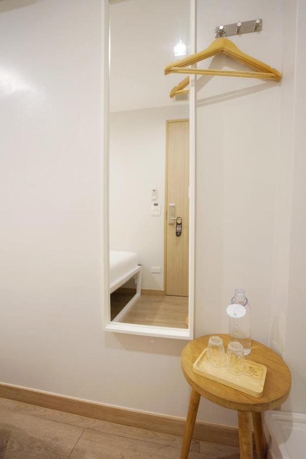 Yakthai Poshtel Bangkok Ngoại thất bức ảnh