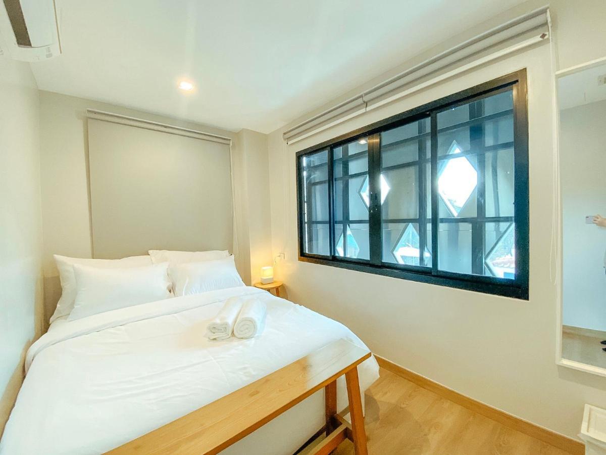 Yakthai Poshtel Bangkok Ngoại thất bức ảnh