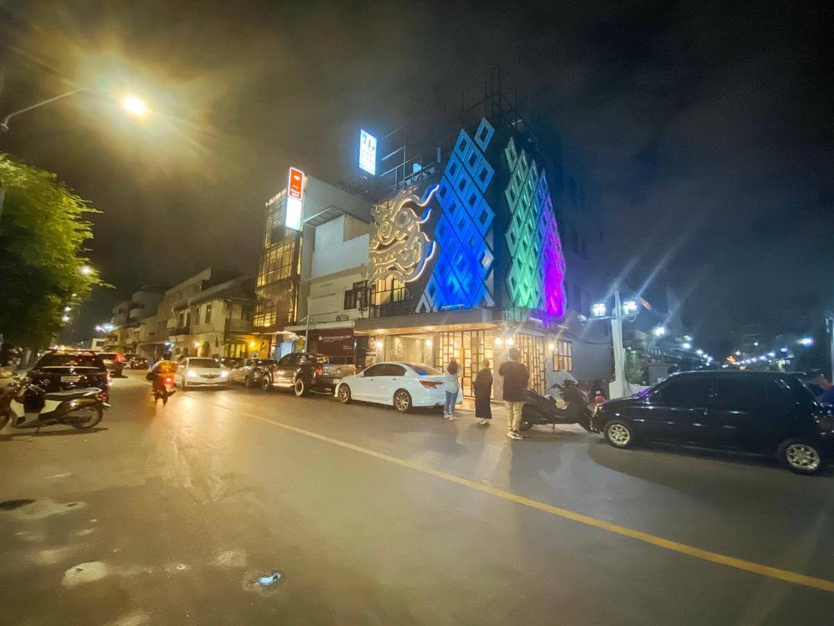 Yakthai Poshtel Bangkok Ngoại thất bức ảnh